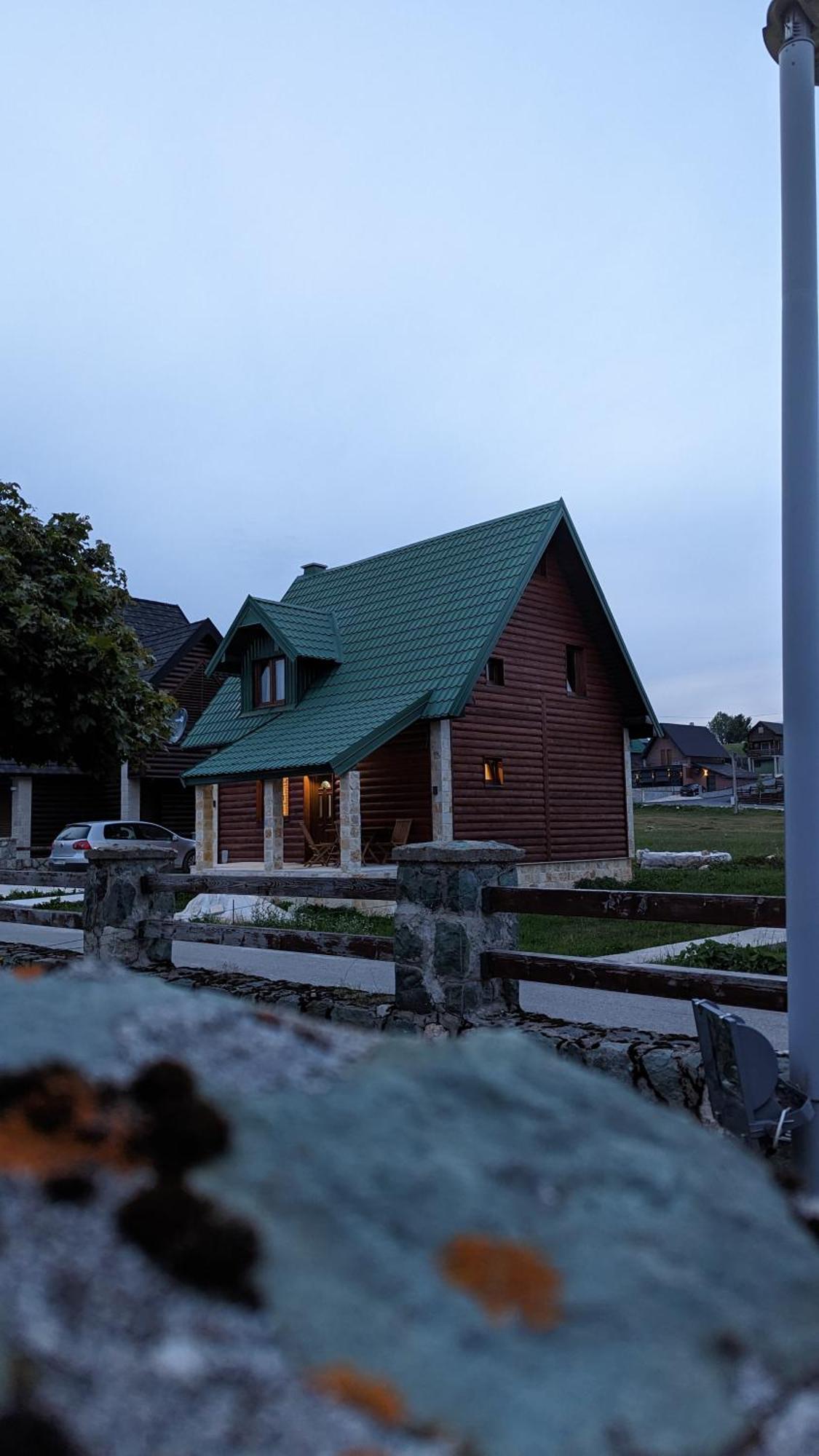 Mountain Haven Deluxe Apartment Zabljak  Ngoại thất bức ảnh