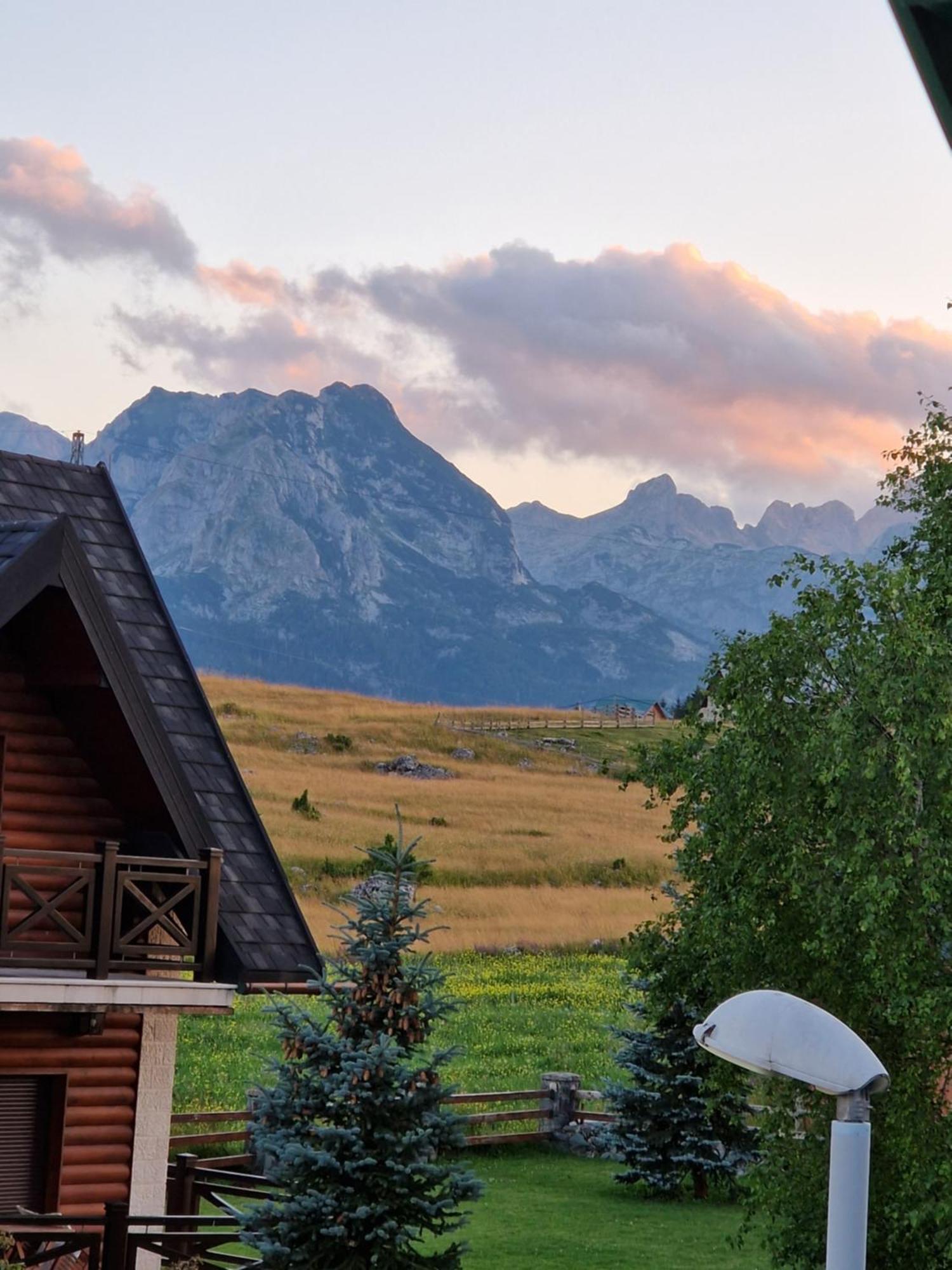 Mountain Haven Deluxe Apartment Zabljak  Ngoại thất bức ảnh